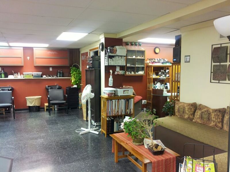 The Finishing Touch Salon & Spa 513 US-51 unit a, Poynette Wisconsin 53955