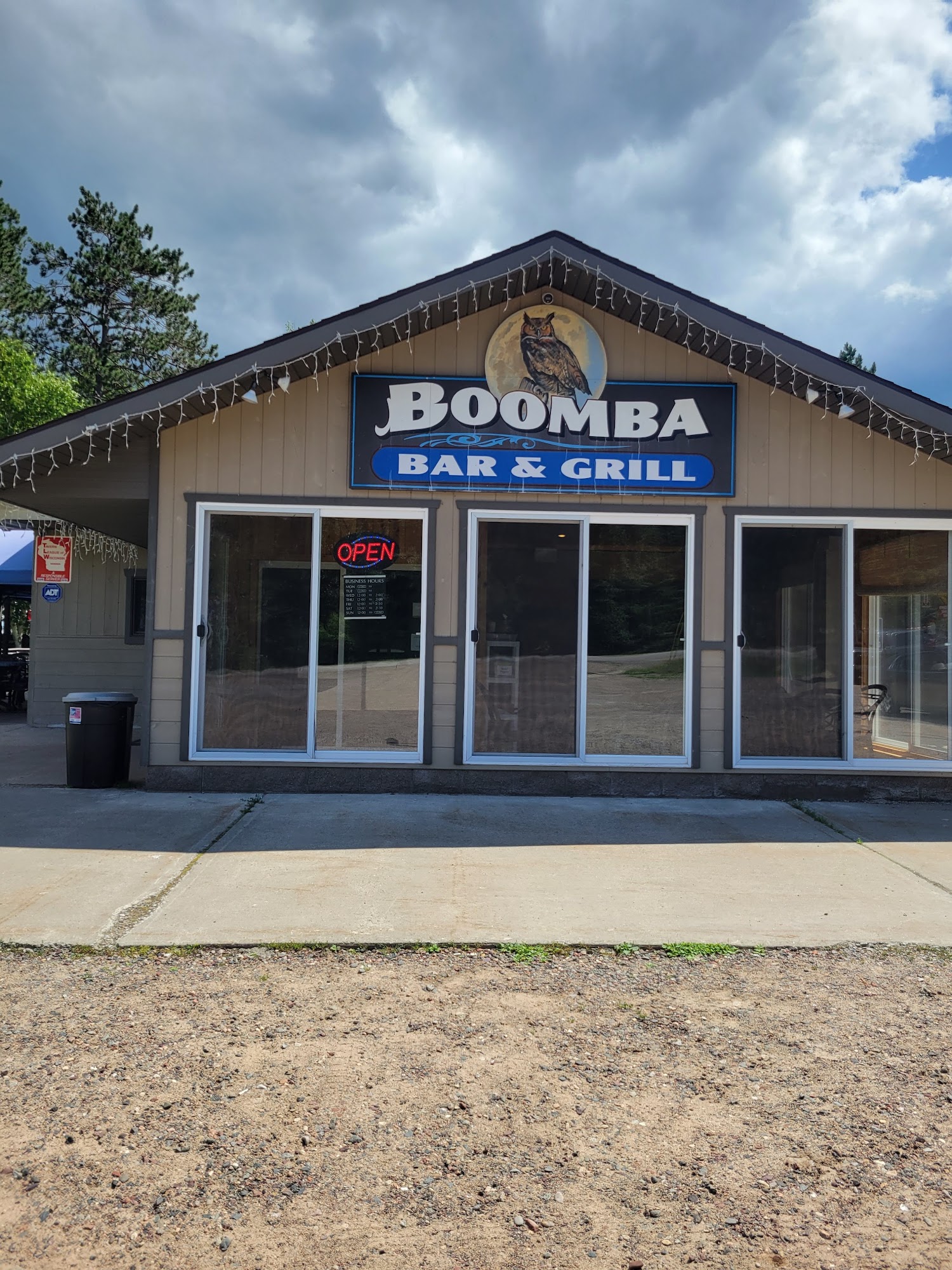 Boomba Bar & Grill