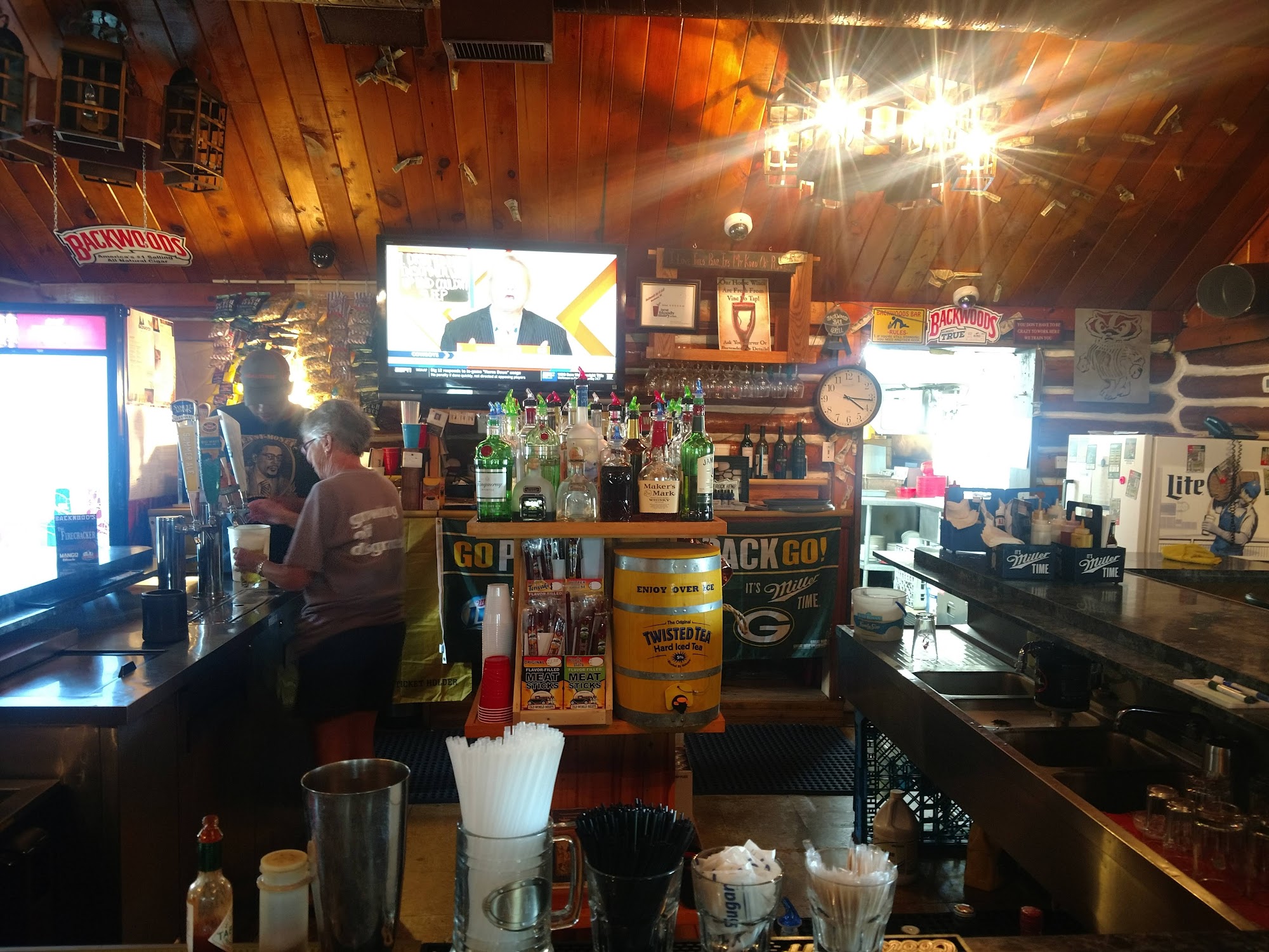 Backwoods Bar & Grill