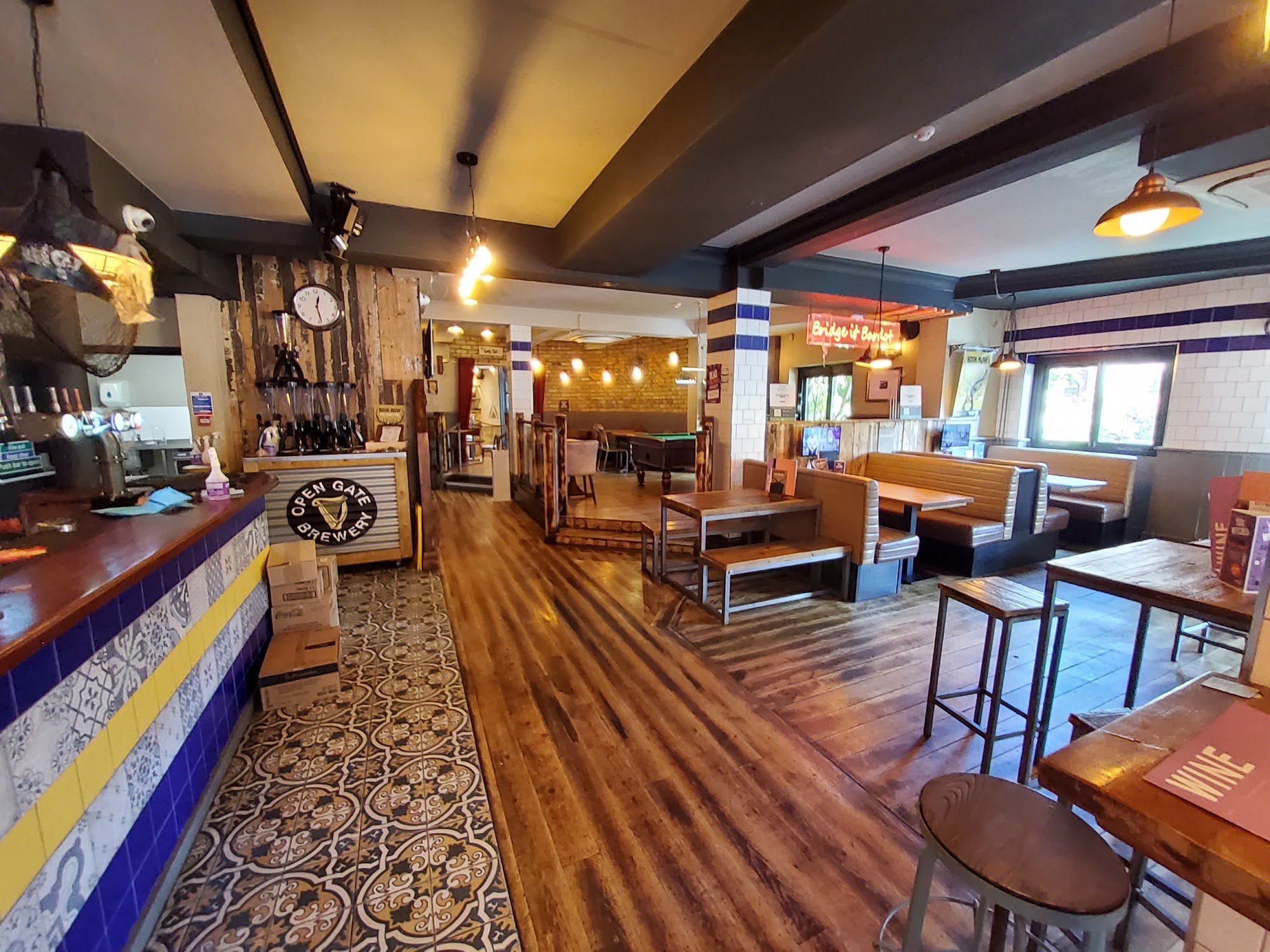 The Bridge Tap 12 Fisherton St, Salisbury