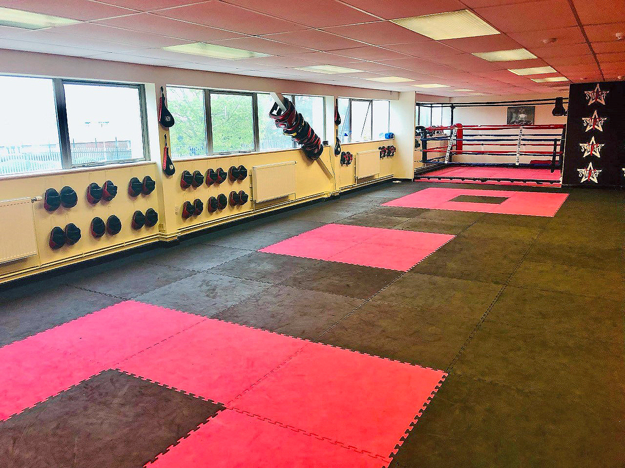 Swindon Martial Arts & Fitness - Kickboxing, self-defence, boxing