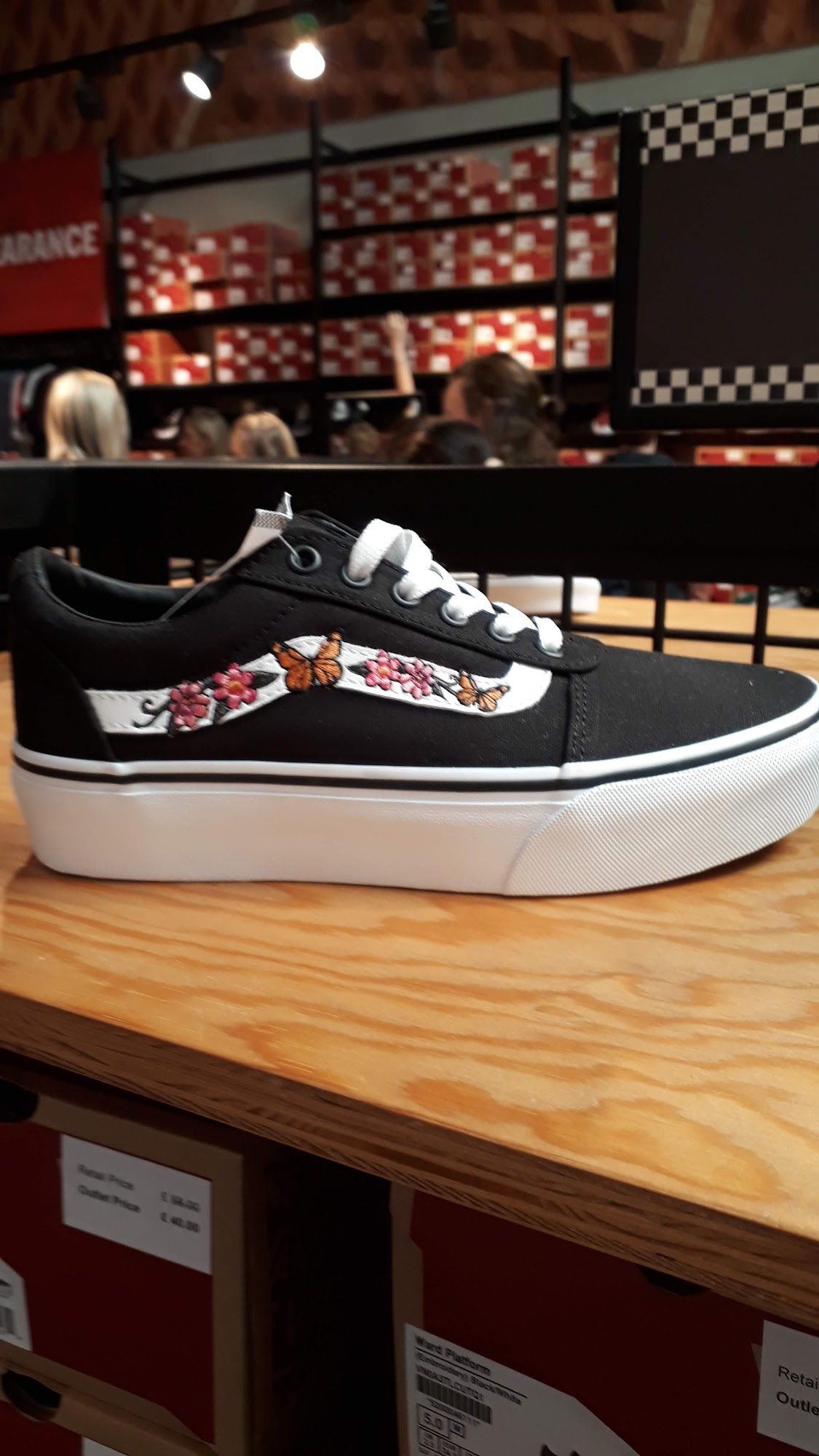 VANS Outlet Swindon Swindon