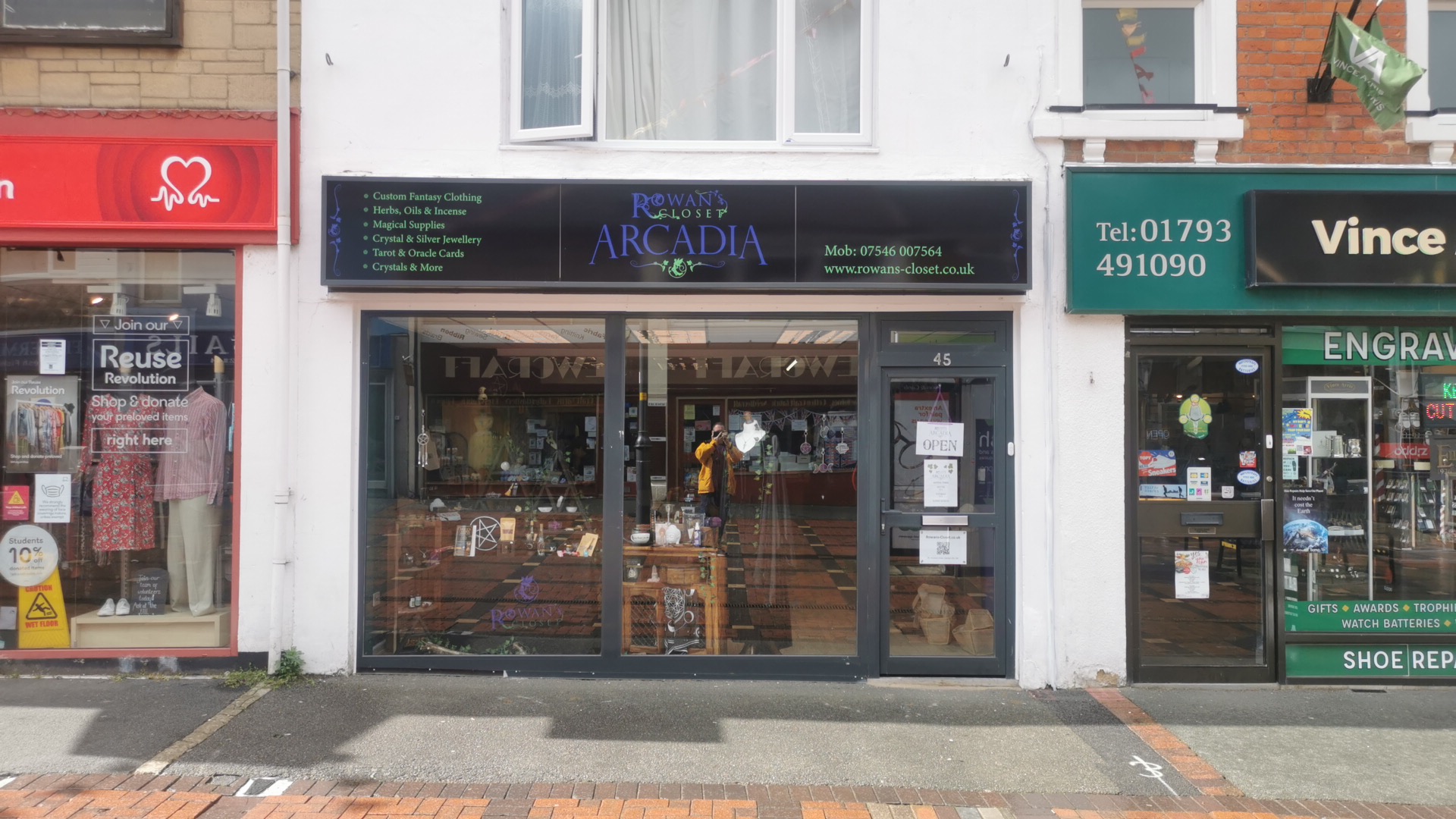 Shaw Trust - Charity shop - Swindon Swindon