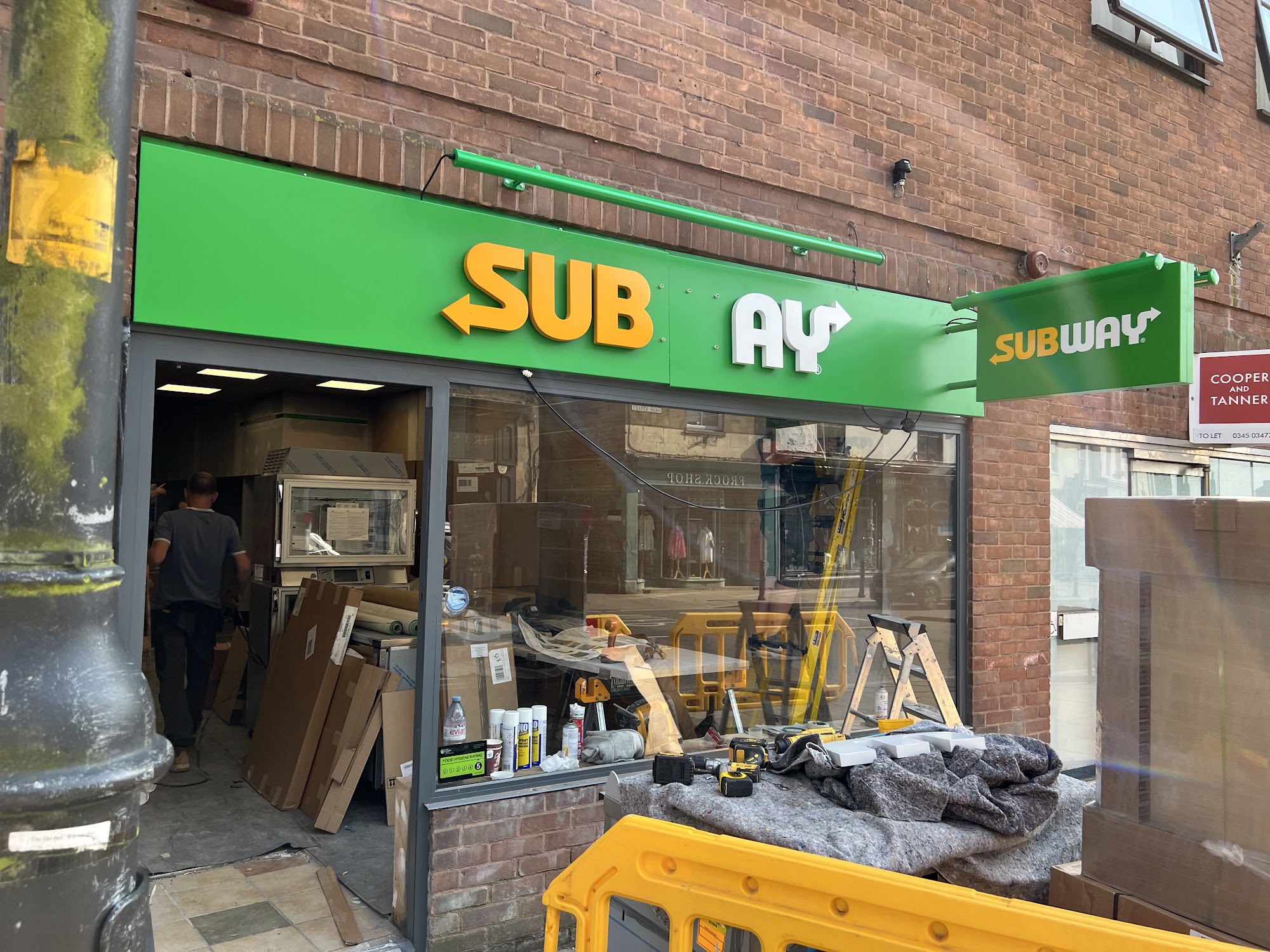 Subway 4a Market Pl, Warminster