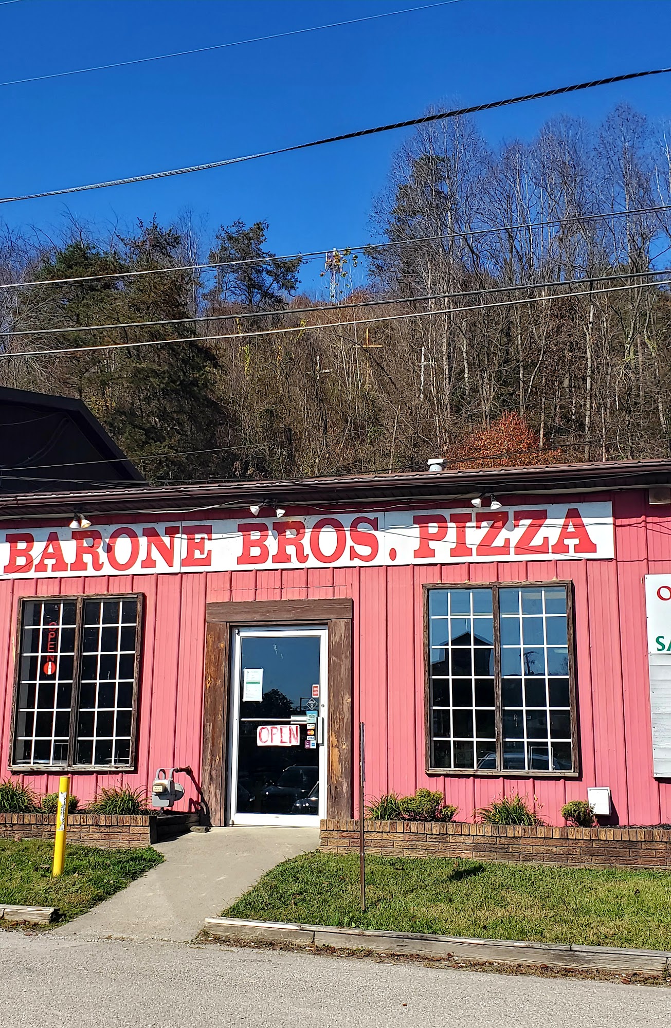 Barone Bros. Pizza