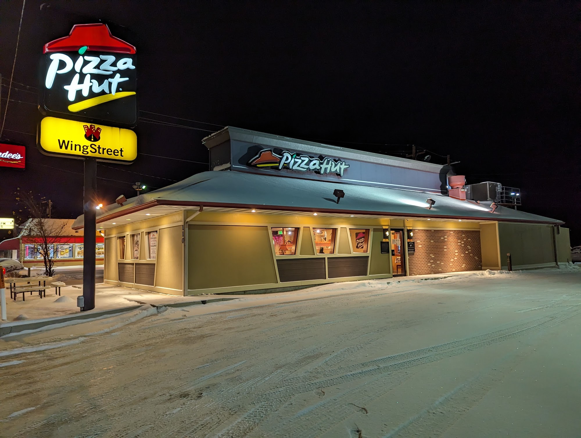 Pizza Hut