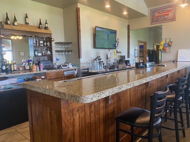 Mallard's Bar and Grill - Located at Rendezvous Meadow Golf Course